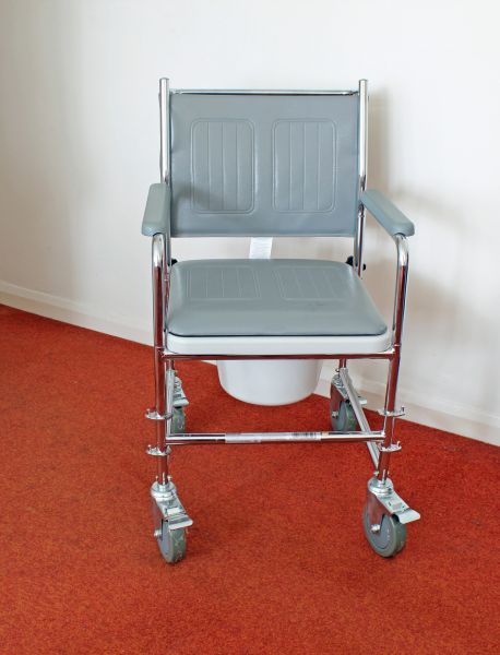 Cost of Commode Replacement in Land O Lakes